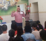 PALESTRA PARA PAIS SOBRE EDUCAÇÃO HUMANISTA DE VALORES NA ESCOLA E EM CASA