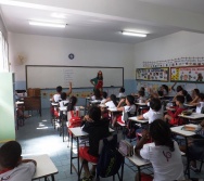 ATIVIDADE CONTANDO HISTÓRIAS COLORINDO VIDAS - ALUNOS DA ESCOLA LUDOVICO PAVONI - VITÓRIA
