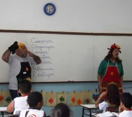 ATIVIDADE CONTANDO HISTÓRIAS COLORINDO VIDAS - ALUNOS DA ESCOLA LUDOVICO PAVONI - VITÓRIA