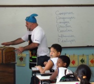 ATIVIDADE CONTANDO HISTÓRIAS COLORINDO VIDAS - ALUNOS DA ESCOLA LUDOVICO PAVONI - VITÓRIA