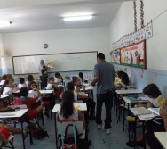 ATIVIDADE CONTANDO HISTÓRIAS COLORINDO VIDAS - ALUNOS DA ESCOLA LUDOVICO PAVONI - VITÓRIA