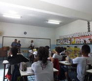 ATIVIDADE CONTANDO HISTÓRIAS COLORINDO VIDAS - ALUNOS DA ESCOLA LUDOVICO PAVONI - VITÓRIA