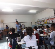 ATIVIDADE CONTANDO HISTÓRIAS COLORINDO VIDAS - ALUNOS DA ESCOLA LUDOVICO PAVONI - VITÓRIA