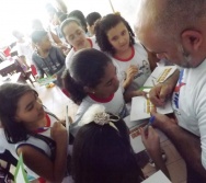 ATIVIDADE CUIDA DE MIM - ENFRENTAMENTO AO BULLYING - ALUNOS DA ESCOLA LUDOVICO PAVONI