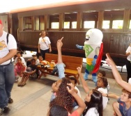 NA TRILHA DOS VALORES - 1ª ETAPA: VIVENCIAR - EMEF ANTÔNIO V. REZENDE