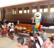 NA TRILHA DOS VALORES - 1ª ETAPA: VIVENCIAR - EMEF ANTÔNIO V. REZENDE