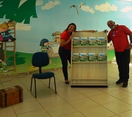ENCONTRO DOS AUTORES DO LIVRO BULLYING COM ALUNOS DO COLÉGIO MARISTA.