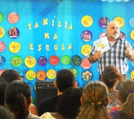 FAMÍLIA NA ESCOLA - CMEI Mª AMÉLIA - P. CARAPEBUS