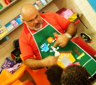 SENSIBILIZAÇÃO COM CRIANÇAS DE 3,4 E 5 ANOS APLICAÇÃO DO PROJETO COLORIR