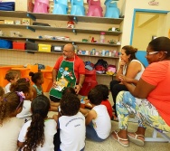 SENSIBILIZAÇÃO COM CRIANÇAS DE 3,4 E 5 ANOS APLICAÇÃO DO PROJETO COLORIR