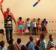 CONTANDO HISTÓRIAS NO CMEI MARIA AMÉLIA - PRAIA DE CARAPEBUS - SERRA.
