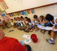 PROJETO COLORIR NO CMEI DE PRAIA DE CARAPEBUS - SERRA