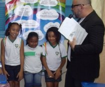 CASOS DE ESCOLA - CUIDA DE MIM - ENFRENTAMENTO AO BULLYING ESCOLAR - EMEF ANTÔNIO VIEIRA DE REZENDE