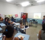 OFICINA O RESGATE DA LUDICIDADE ATRAVÉS DA CONTAÇÃO DE HISTÓRIAS