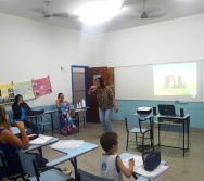 OFICINA O RESGATE DA LUDICIDADE ATRAVÉS DA CONTAÇÃO DE HISTÓRIAS