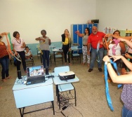 OFICINA O RESGATE DA LUDICIDADE ATRAVÉS DA CONTAÇÃO DE HISTÓRIAS