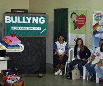 CURSO DE APRIMORAMENTO NO LAR SEMENTE DE AMOR - BULLYING O QUE FAZER COM ISTO? SUBSÍDIO PARA PROFESSORES.