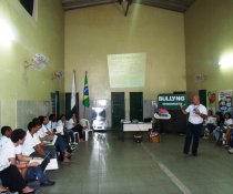 CURSO DE APRIMORAMENTO NO LAR SEMENTE DE AMOR - BULLYING O QUE FAZER COM ISTO? SUBSÍDIO PARA PROFESSORES.