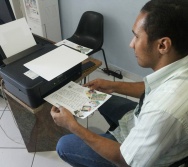 EQUIPE COLORIR PREPARANDO MATERIAL PARA O CURSO BULLYING BRINCADEIRA EM LIMITE