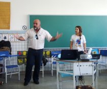 CURSO DE APRIMORAMENTO NA EMEF CIDADE POMAR - BULLYING O QUE FAZER COM ISTO? SUBSÍDIO PARA PROFESSORES.