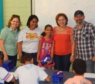 DESENHISTA ZOTA COM A TURMA DO NTV - PREMIAÇÃO DE ALUNOS - DESENHO DO MUSEU - EEEFM JONES JOSÉ