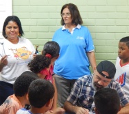 DESENHISTA ZOTA COM A TURMA DO NTV - PREMIAÇÃO DE ALUNOS - DESENHO DO MUSEU - EEEFM JONES JOSÉ