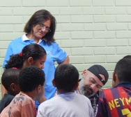 DESENHISTA ZOTA COM A TURMA DO NTV - PREMIAÇÃO DE ALUNOS - DESENHO DO MUSEU - EEEFM JONES JOSÉ