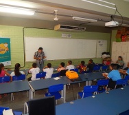 DESENHISTA ZOTA COM A TURMA DO NTV - PREMIAÇÃO DE ALUNOS - DESENHO DO MUSEU - EEEFM JONES JOSÉ