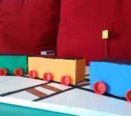 PROFESSORA DELZA DA EDUCAÇÃO ESPECIAL PRODUZ MAQUETE COM ALUNOS - SEGURANÇA FERROVIÁRIA - NTV