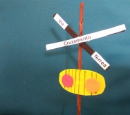 PROFESSORA DELZA DA EDUCAÇÃO ESPECIAL PRODUZ MAQUETE COM ALUNOS - SEGURANÇA FERROVIÁRIA - NTV