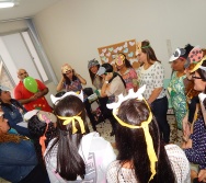 CURSO CONTANDO HISTÓRIAS COLORINDO VIDAS - AULA 1 - GRUPO 6