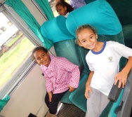 PROJETO NA TRILHA DOS VALORES - AULA DE CAMPO - PASSEIO DE TREM