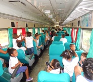 PROJETO NA TRILHA DOS VALORES - AULA DE CAMPO - PASSEIO DE TREM