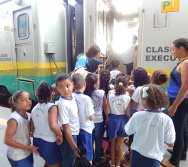 PROJETO NA TRILHA DOS VALORES - AULA DE CAMPO - PASSEIO DE TREM