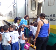 PROJETO NA TRILHA DOS VALORES - AULA DE CAMPO - PASSEIO DE TREM