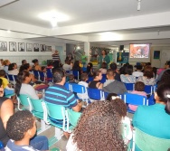 Projeto Vale nas Escolas - Palestra Limites e Afetividade - Escola de Pais
