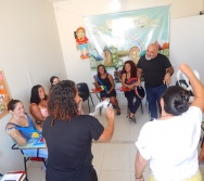 CURSO CONTANDO HISTÓRIAS COLORINDO VIDAS - RESGATE DA LUDICIDADE ATRAVÉS DAS HISTÓRIAS