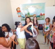 CURSO CONTANDO HISTÓRIAS COLORINDO VIDAS - RESGATE DA LUDICIDADE ATRAVÉS DAS HISTÓRIAS