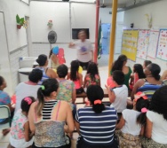 ESCOLA DE PAIS - PROJETO CUIDA DE MIM - BULLYING - BRINCADEIRA SEM LIMITES