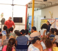 ESCOLA DE PAIS - PROJETO CUIDA DE MIM - BULLYING - BRINCADEIRA SEM LIMITES