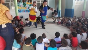 COLORIR - PROJETO CONTANDO HISTÓRIAS COLORINDO VIDAS - UMEI VILA VELHA