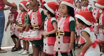 CHEGADA DE PAPAI NOEL - CMEI VERA CALMON